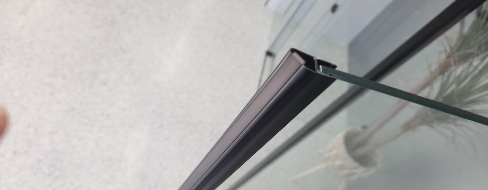 Magnetic Door Seal 6mm × 2 (Semi Frameless) — Matt Black